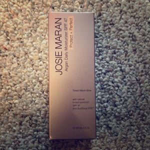 Josie Moran Argan Daily Moisturizer NIB